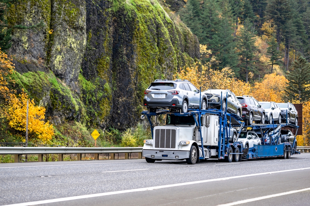 car shipping truck with cars