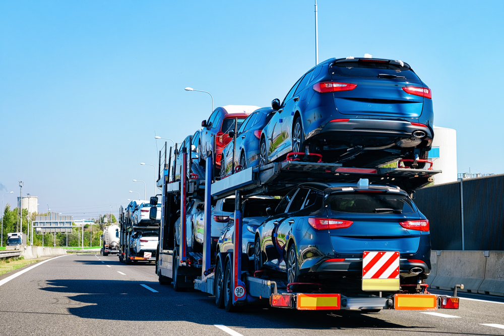 car shipping truck with cars