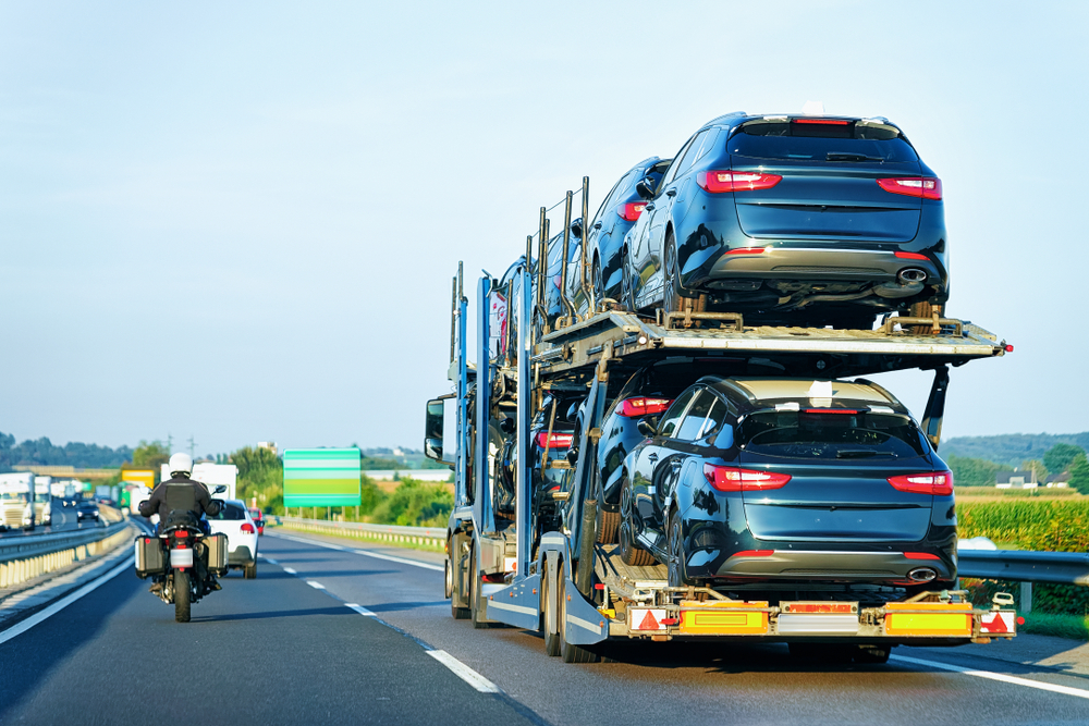 Florida to Texas car shipping truck with cars