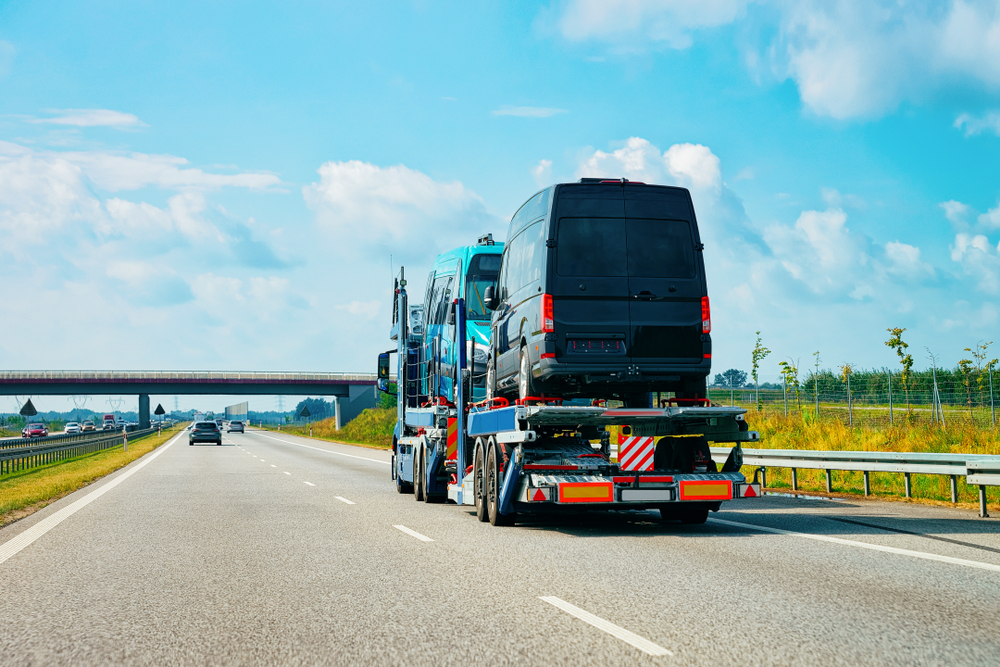 New York to Florida car shipping truck with cars