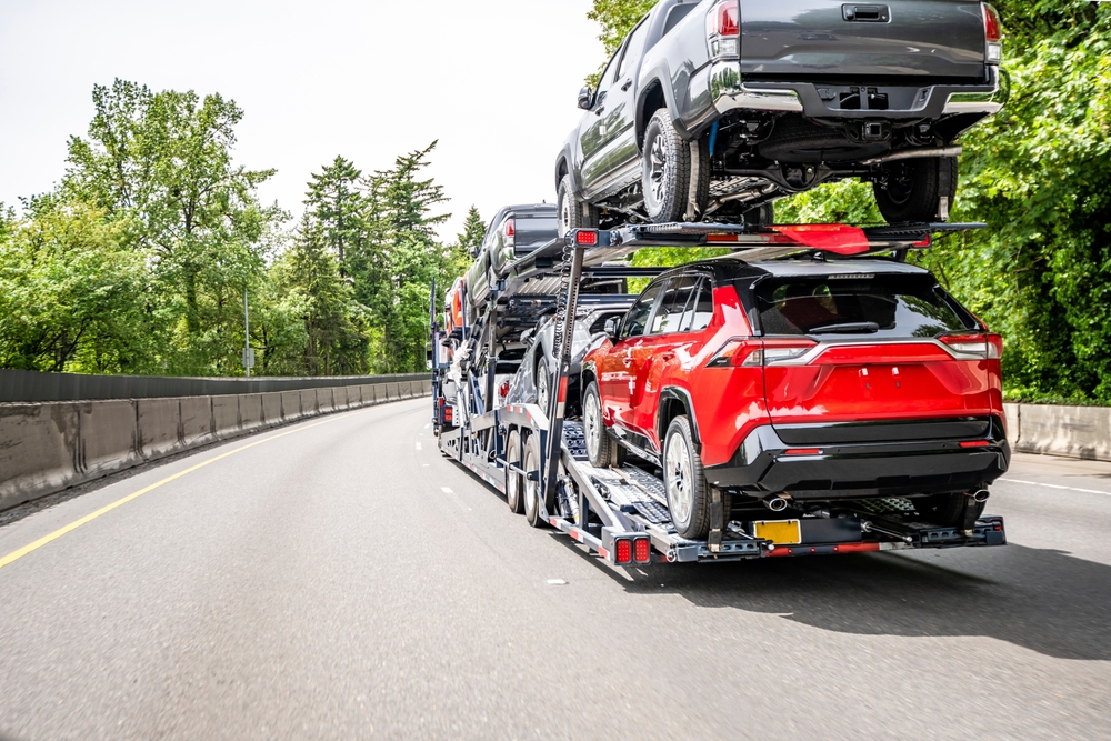 car shipping truck with vehicles